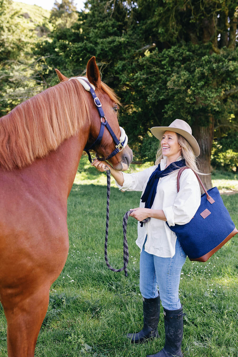 https://cdn.shopify.com/s/files/1/0666/1219/9481/files/Kaituna_ridges_totes_lindie_hawes_photography-15.jpg?v=1763065454