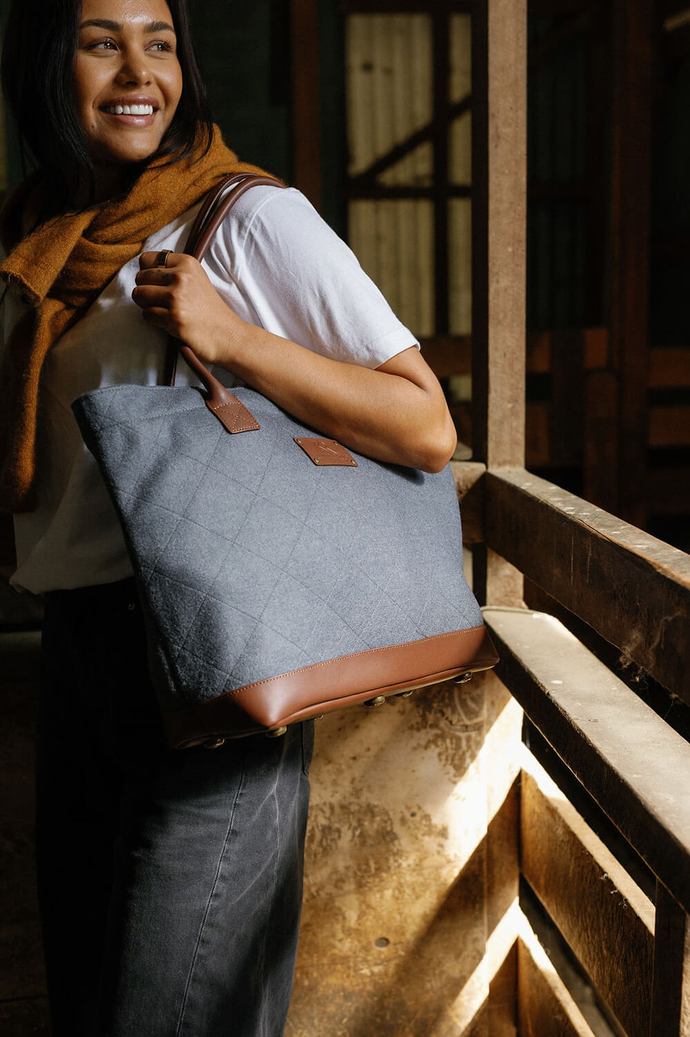 https://cdn.shopify.com/s/files/1/0666/1219/9481/files/Kaituna_ridges_totes_lindie_hawes_photography-4_aec9d6ed-bd4a-42ad-ac61-464d0e236635.jpg?v=1763065489