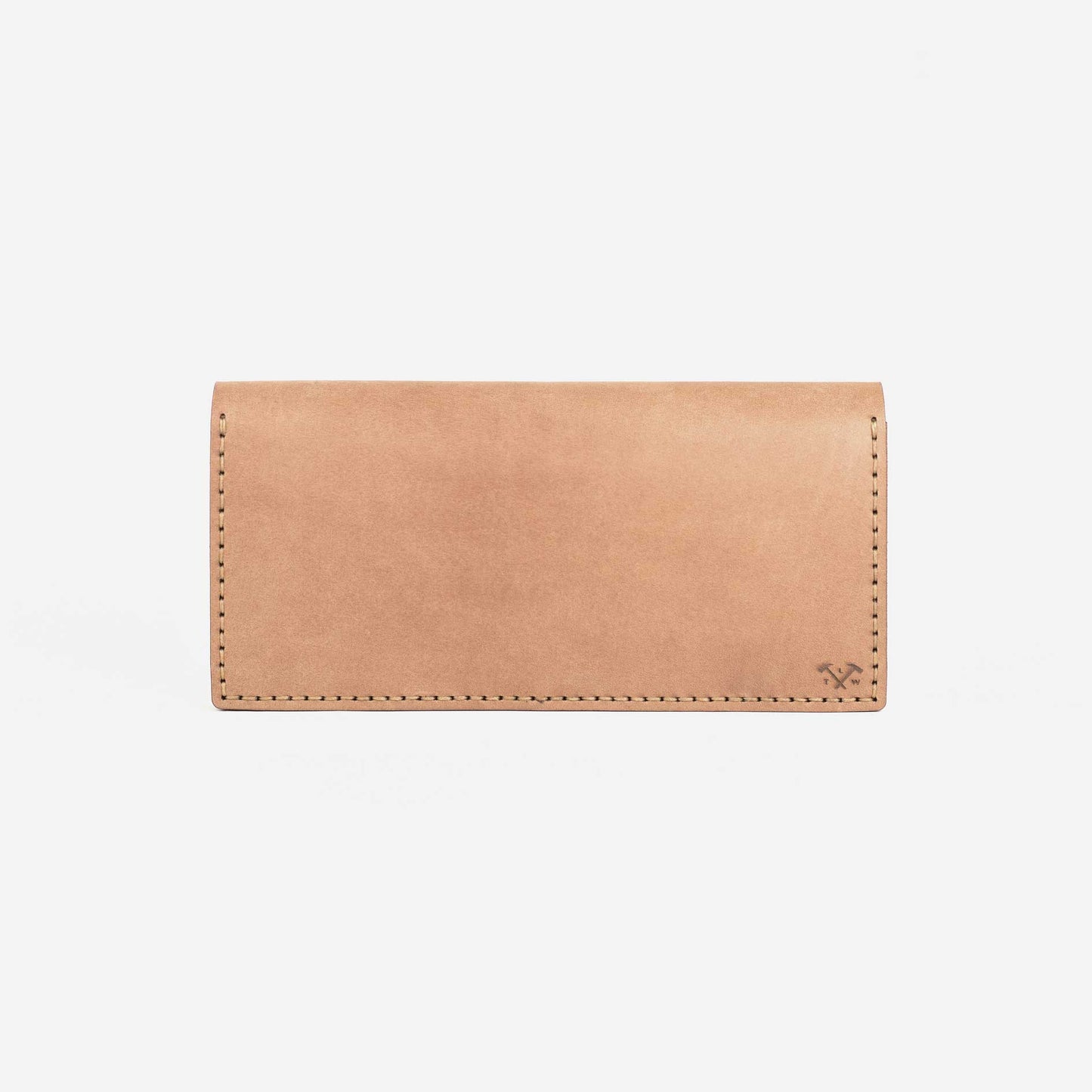 https://cdn.shopify.com/s/files/1/0746/9767/0945/products/the-loyal-workshop-Alongsider-Wallet-1.jpg?v=1683082924